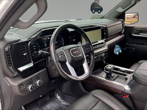 Used 2023 GMC Sierra 1500 SLT w/ SLT Premium Package AWD/4WD image 18