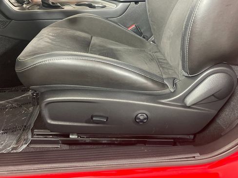 Used 2021 Dodge Challenger R/T w/ Plus Package image 25