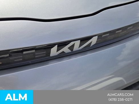 Used 2025 Kia Soul LX FWD image 19