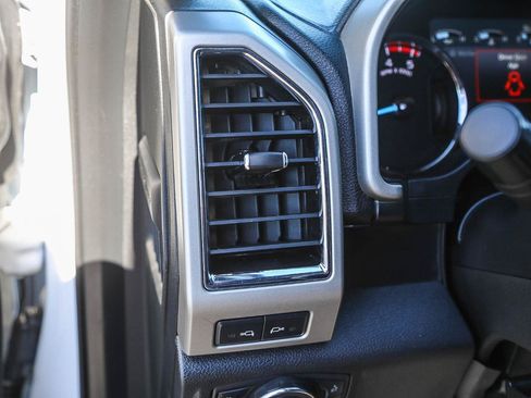 Used 2018 Ford F250 Lariat w/ Lariat Value Package AWD/4WD image 30