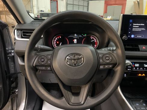 Used 2024 Toyota RAV4 XLE image 27