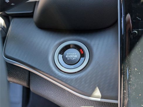 New 2025 Jeep Grand Cherokee Laredo X w/ Luxury Tech Group I image 19