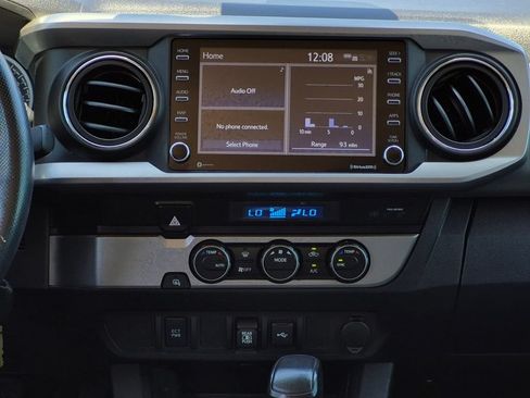 Used 2022 Toyota Tacoma SR5 RWD image 14