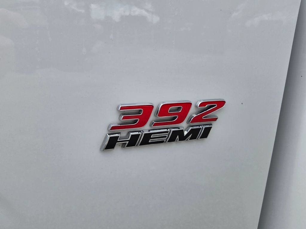 Used 2018 Dodge Challenger SRT RWD image 10