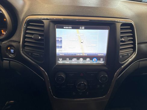 Used 2014 Jeep Grand Cherokee Limited image 25