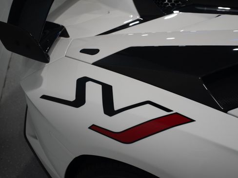 Used 2020 Lamborghini Aventador SVJ AWD/4WD image 12