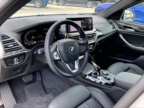 Certified 2025 BMW X4 xDrive30i w/ Convenience Package AWD/4WD image 13