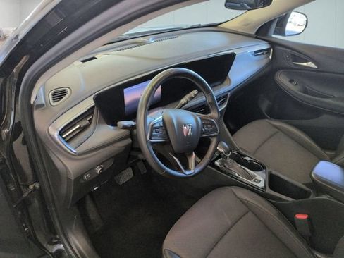 Used 2025 Buick Encore GX Preferred FWD image 11