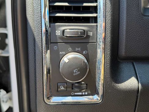 Used 2018 RAM 2500 Laramie AWD/4WD image 15