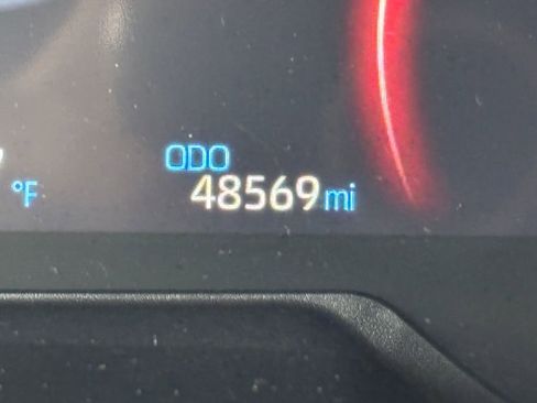 Used 2024 Toyota RAV4 LE image 31