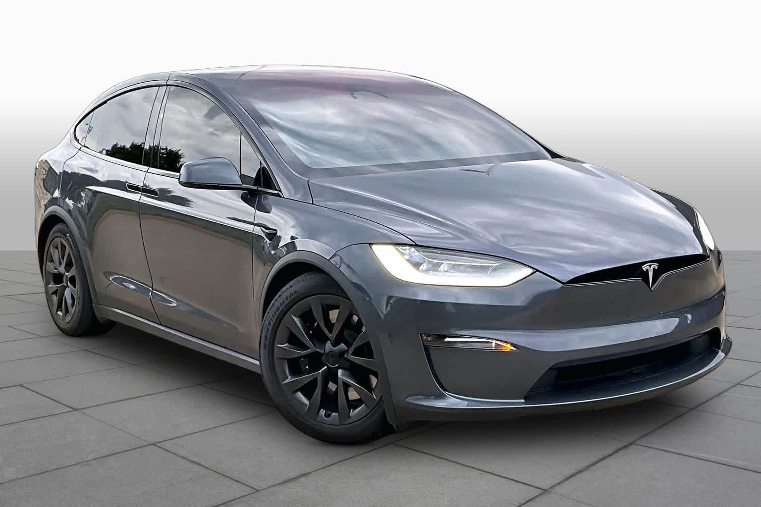 Used 2023 Tesla Model X Plaid AWD/4WD image 2