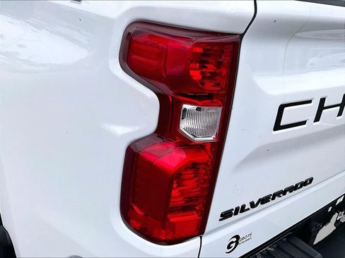 Used 2023 Chevrolet Silverado 1500 Custom w/ LPO, Dark Essentials Package AWD/4WD image 31