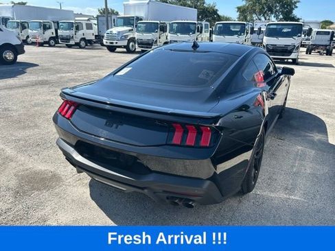 Used 2025 Ford Mustang GT Premium RWD image 9