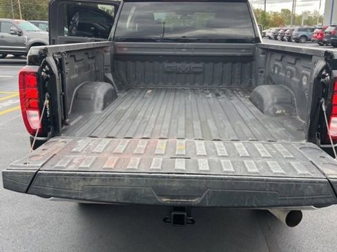 Used 2022 GMC Sierra 2500 SLE w/ SLE Value Package; image 16