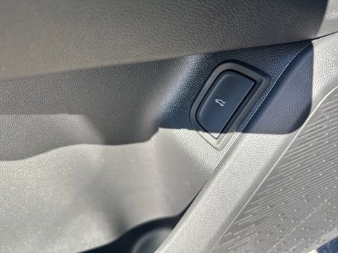 New 2026 Chevrolet Equinox RS w/ Convenience Package III image 9