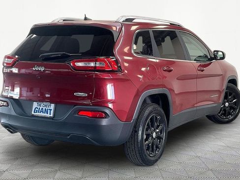 Used 2016 Jeep Cherokee Latitude w/ Comfort/Convenience Group FWD image 7