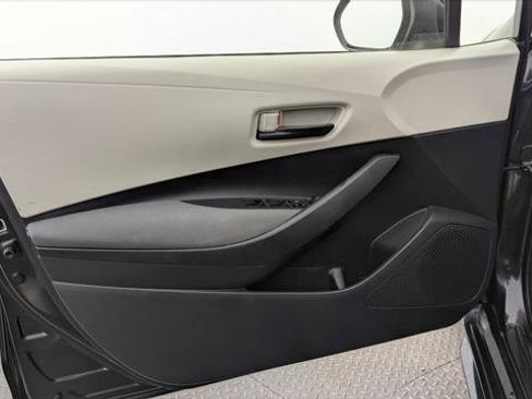 Used 2022 Toyota Corolla LE FWD image 13