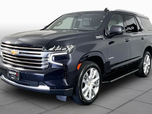 Certified 2022 Chevrolet Tahoe High Country AWD/4WD image 2