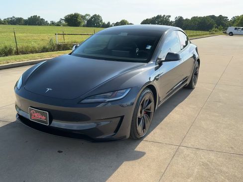 Used 2024 Tesla Model 3 Performance image 3