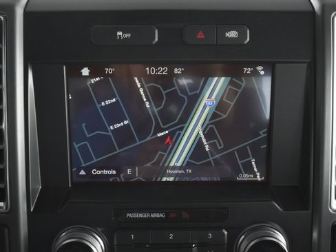 Used 2017 Ford F150 Lariat w/ Equipment Group 502A Luxury image 17