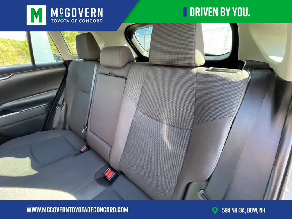 Used 2023 Toyota RAV4 LE AWD/4WD image 17