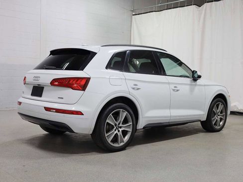 Used 2019 Audi Q5 2.0T Premium Plus w/ Premium Plus Package AWD/4WD image 9