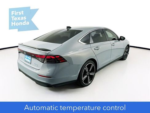 Used 2025 Honda Accord Sport image 9