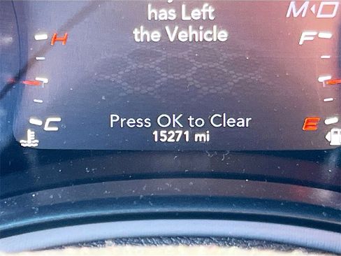 Used 2023 Dodge Charger R/T w/ Navigation & Travel Group image 12