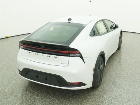 New 2026 Toyota Prius LE image 30