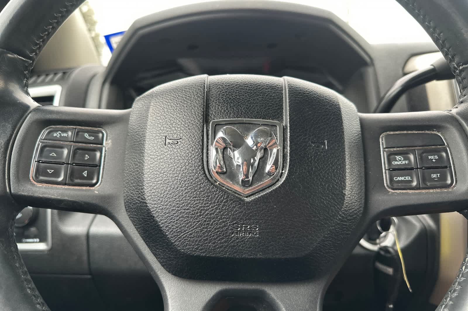 Used 2014 RAM 2500 SLT w/ Luxury Group AWD/4WD image 24