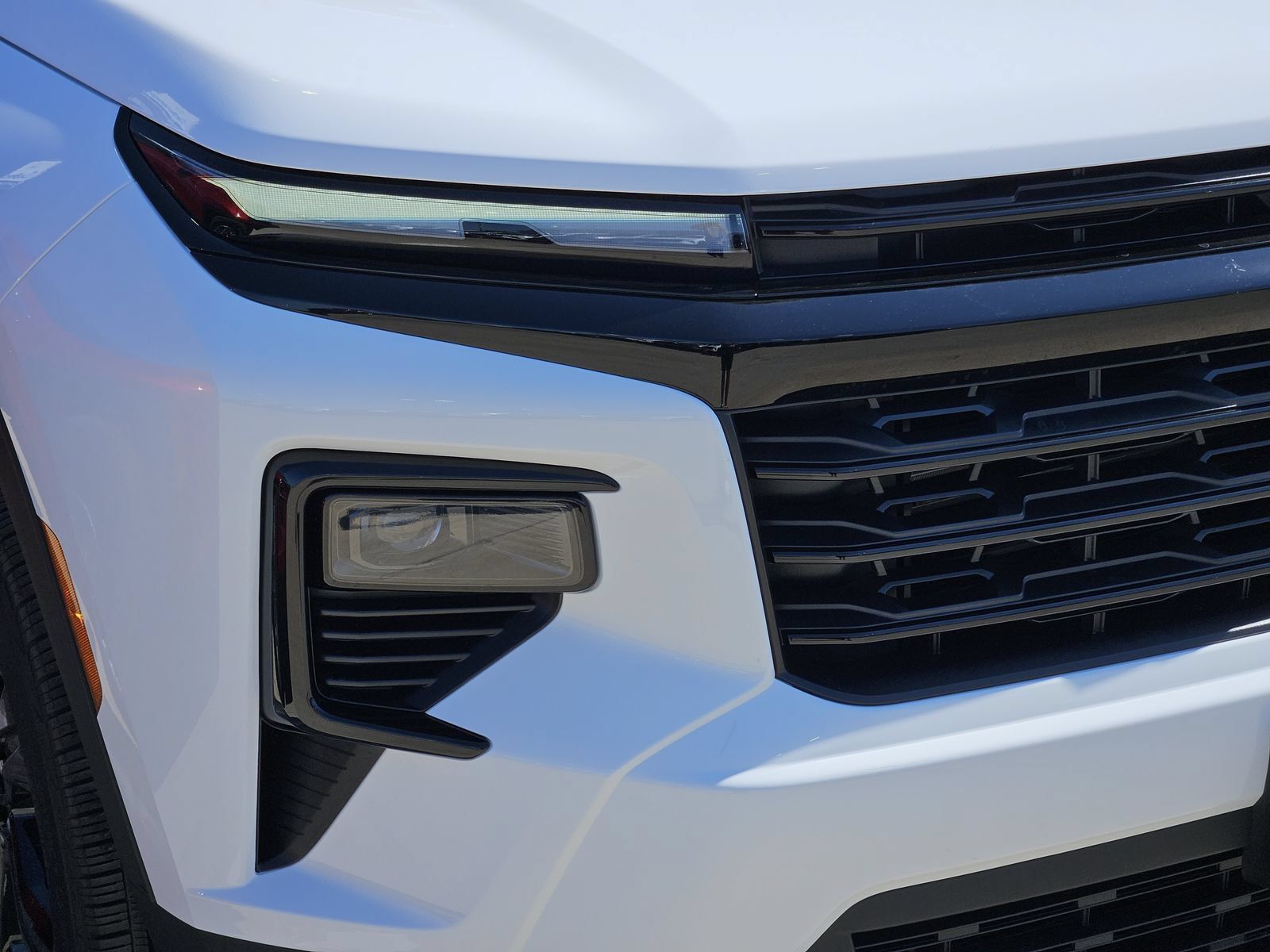 New 2027 Chevrolet Traverse LT w/ Midnight/Sport Edition FWD image 9