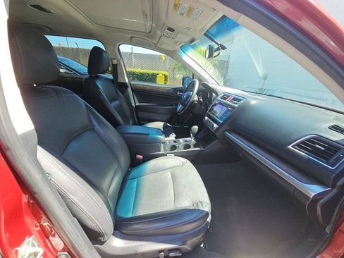 Used 2016 Subaru Outback 2.5i Limited AWD/4WD image 2