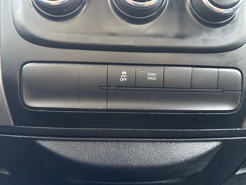 Used 2016 RAM 1500 Express image 23