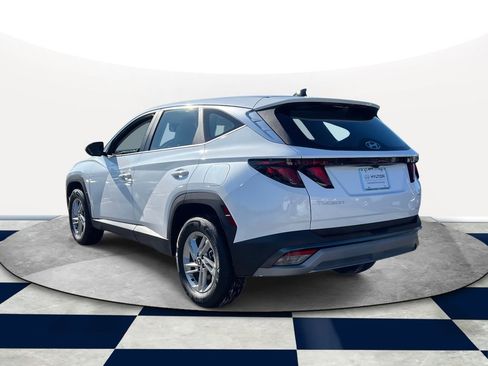 Certified 2025 Hyundai Tucson SE image 5