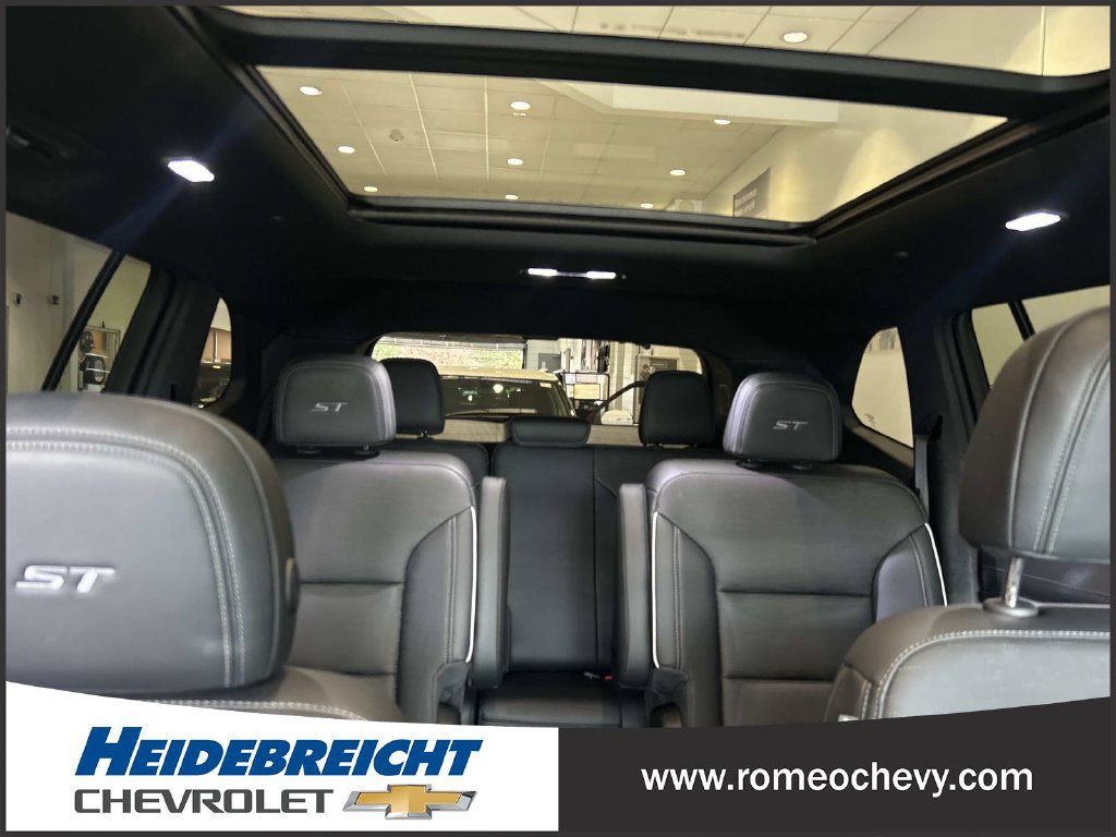 Used 2026 Buick Enclave Sport Touring w/ Power Package FWD image 41