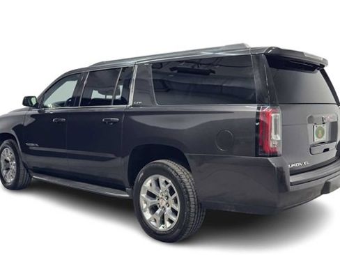 Used 2016 GMC Yukon XL SLT w/ Open Road Package image 4