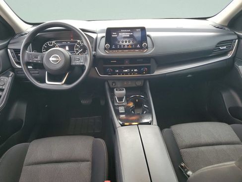 Used 2024 Nissan Rogue SV FWD image 11