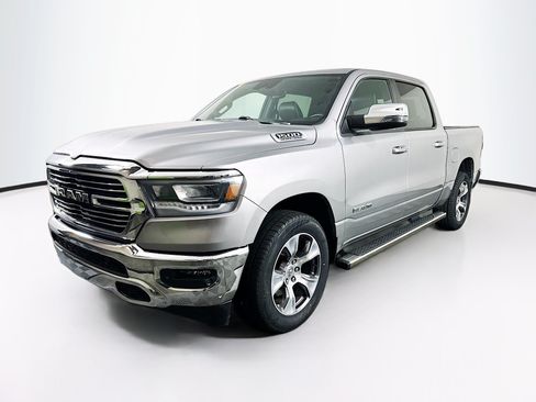 Used 2024 RAM 1500 Laramie AWD/4WD image 3