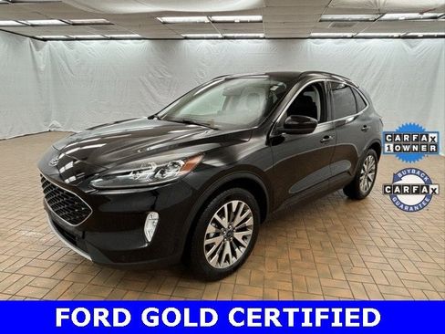 Certified 2022 Ford Escape Titanium w/ Class II Trailer Tow Package image 3