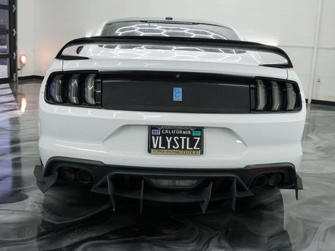 Used 2019 Ford Mustang GT Premium w/ Equipment Group 401A RWD image 29