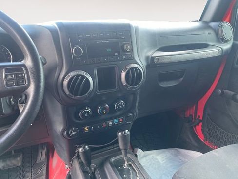 Used 2016 Jeep Wrangler Sport image 10