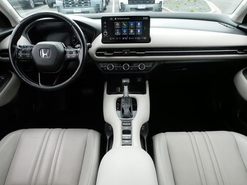Used 2025 Honda HR-V EX-L image 10