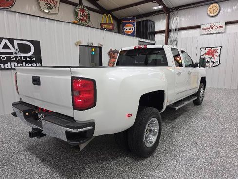 Used 2015 Chevrolet Silverado 3500 LTZ w/ LTZ Plus Package AWD/4WD image 7