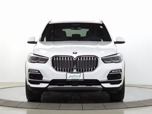Used 2020 BMW X5 xDrive40i w/ Premium Package image 2