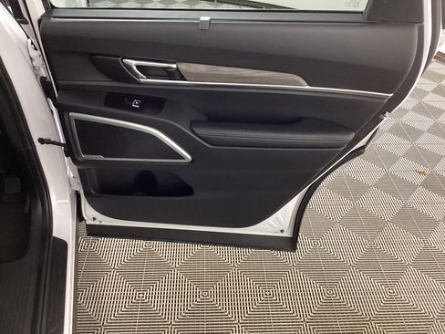 Used 2022 Kia Telluride EX w/ EX Premium Package image 14