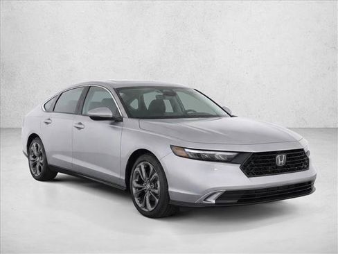Used 2023 Honda Accord EX image 3