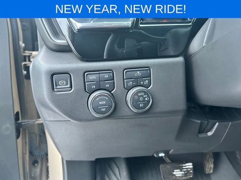 Used 2023 Chevrolet Silverado 1500 LT Trail Boss w/ Protection Package image 15