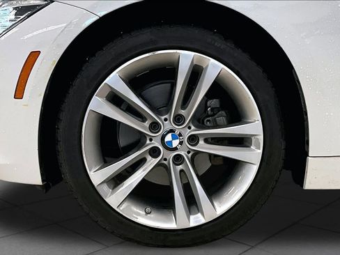 Used 2018 BMW 330i Sedan RWD image 9