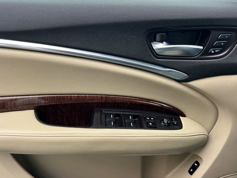 Used 2018 Acura MDX SH-AWD image 12