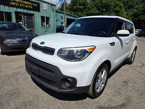 Used 2018 Kia Soul FWD image 4